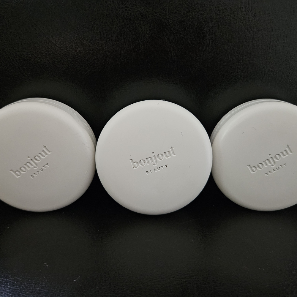 Bonjout Beauty White Compact Set NO PRODUCT LEFT